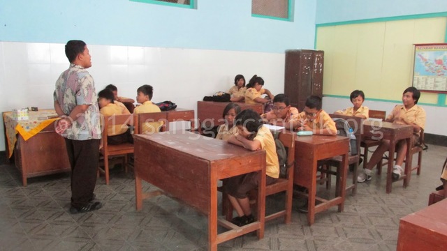 Meningkatkan Mutu Pendidikan di SD Kristen 2 Magelang
